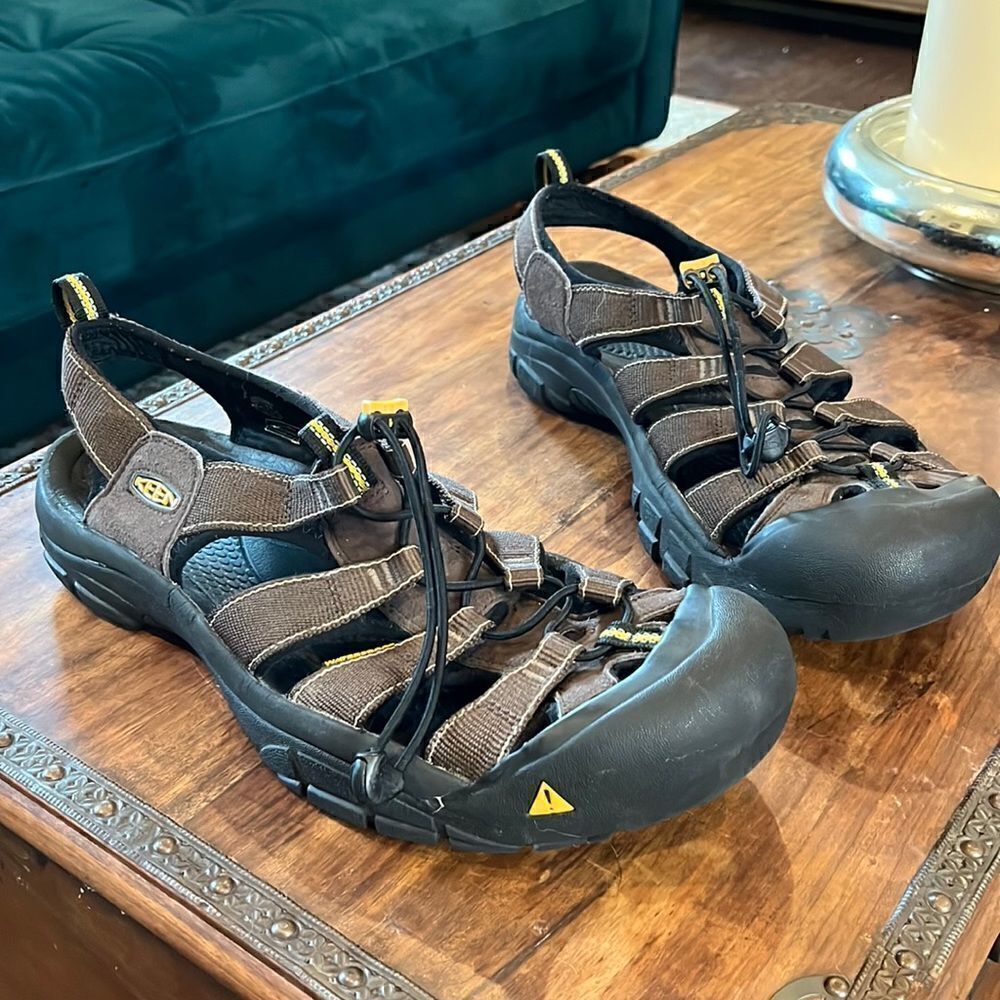 KEEN Men's Newport H2, size 14!